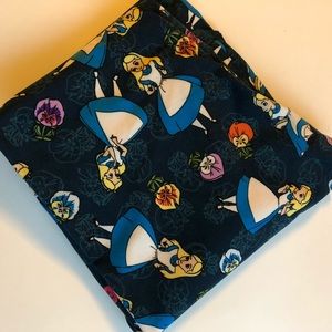 NWOT!!! LULAROE ALICE IN WONDERLAND LEGGINS  TC